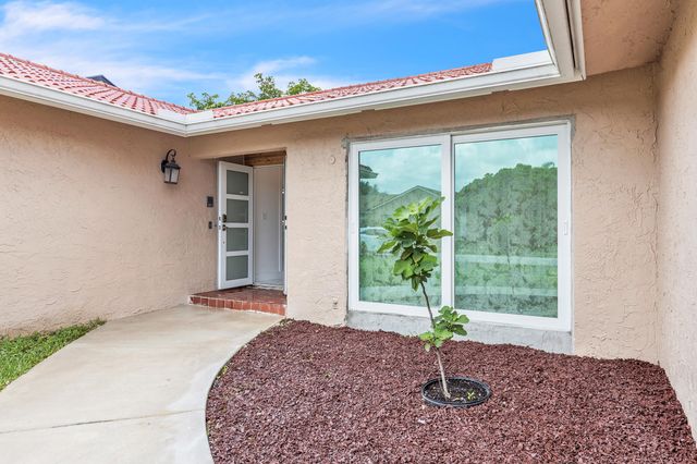 21452 Woodchuck Lane, Boca Raton, FL 33428