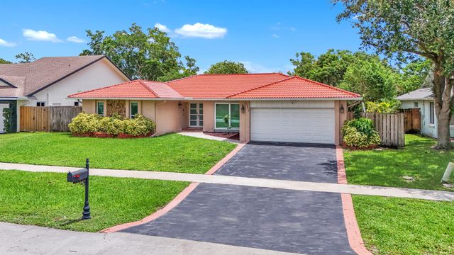 21452 Woodchuck Lane, Boca Raton, FL 33428