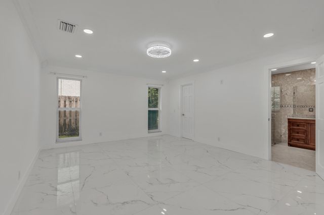 21452 Woodchuck Lane, Boca Raton, FL 33428