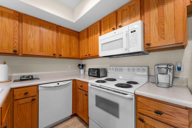 1007 Rocky Shore Terrace, Kimberling City, MO 65686