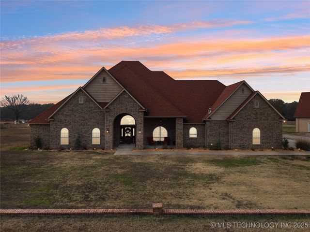 27318 E 758 Road, Wagoner, OK 74467