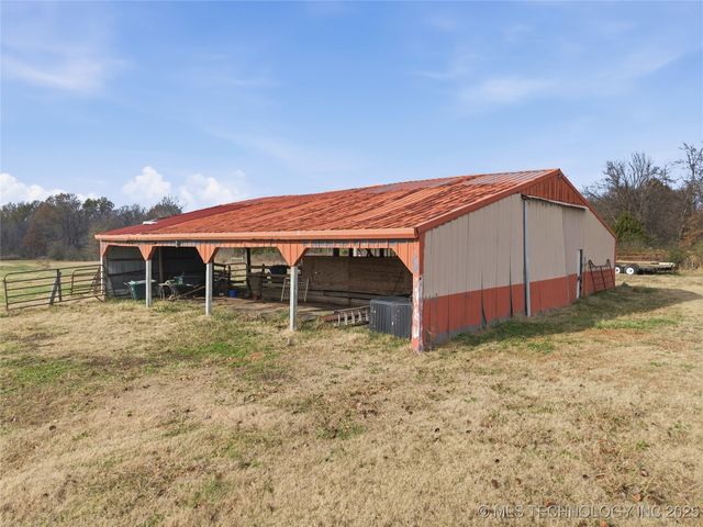 27318 E 758 Road, Wagoner, OK 74467