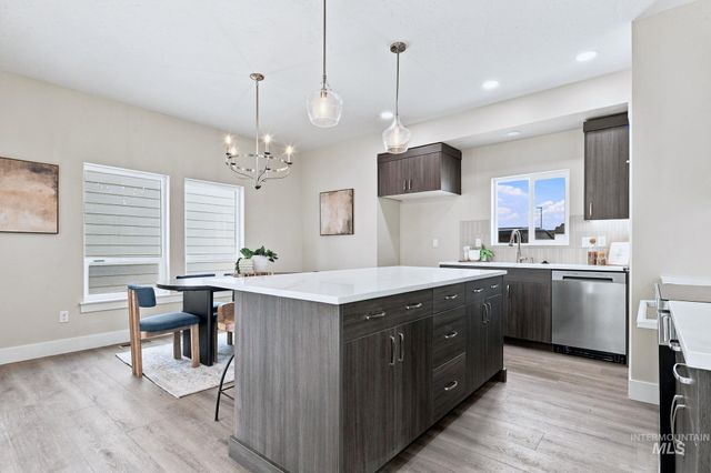 350 E Mayfield Springs Blvd, Boise, ID 83716