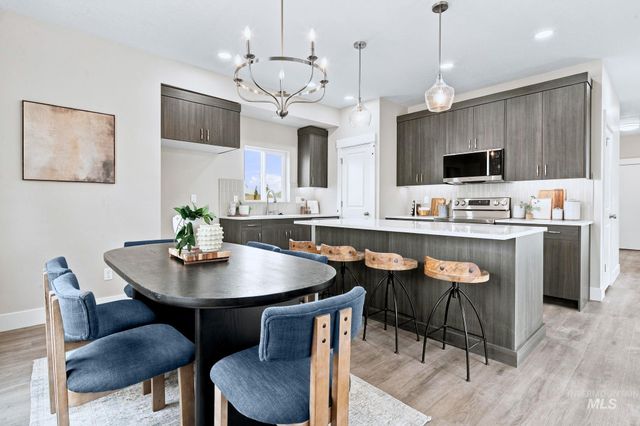 350 E Mayfield Springs Blvd, Boise, ID 83716