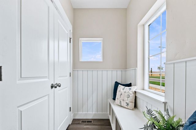 350 E Mayfield Springs Blvd, Boise, ID 83716