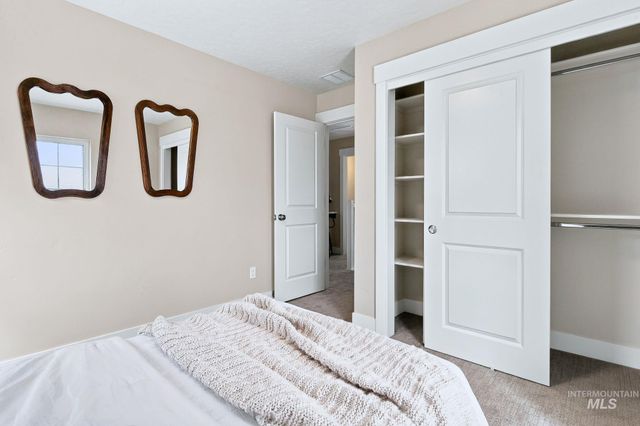 350 E Mayfield Springs Blvd, Boise, ID 83716