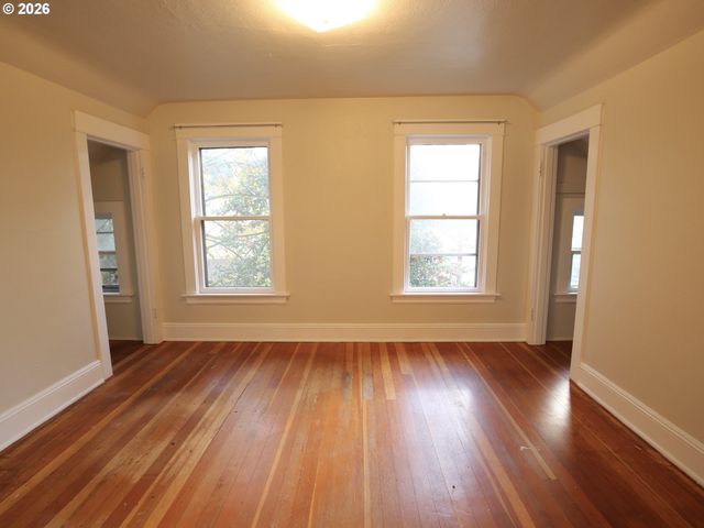 1936 Se OAK St, Portland, OR 97214
