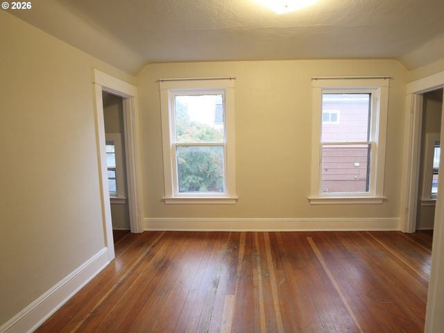 1936 Se OAK St, Portland, OR 97214