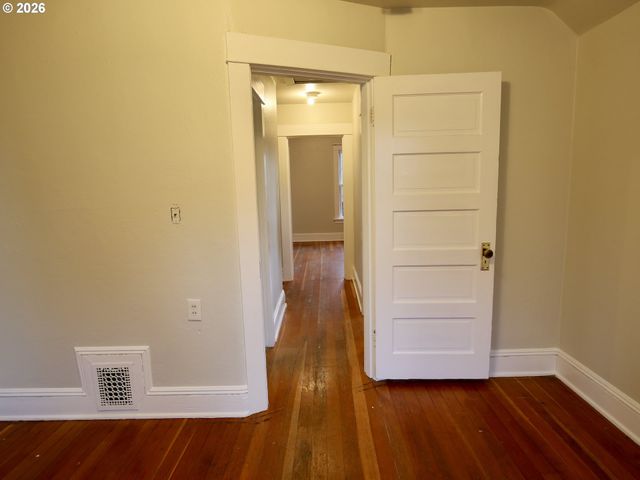 1936 Se OAK St, Portland, OR 97214