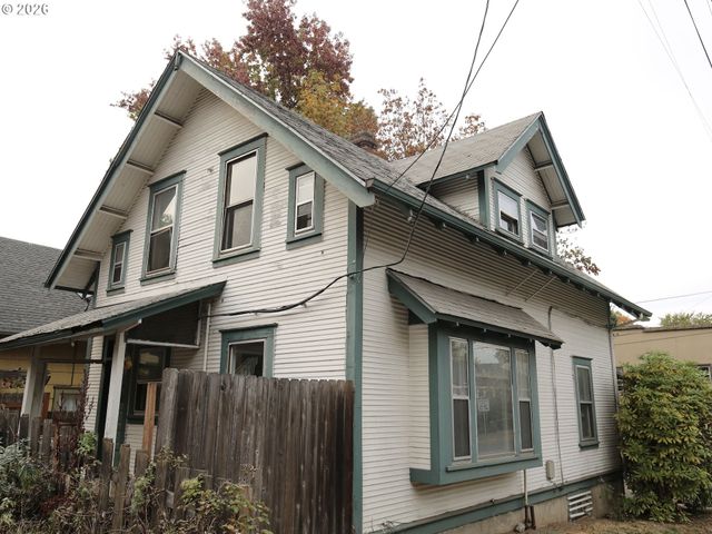 1936 Se OAK St, Portland, OR 97214