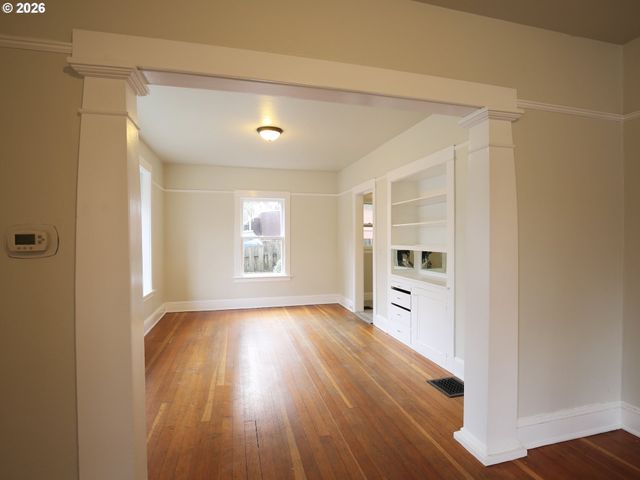 1936 Se OAK St, Portland, OR 97214