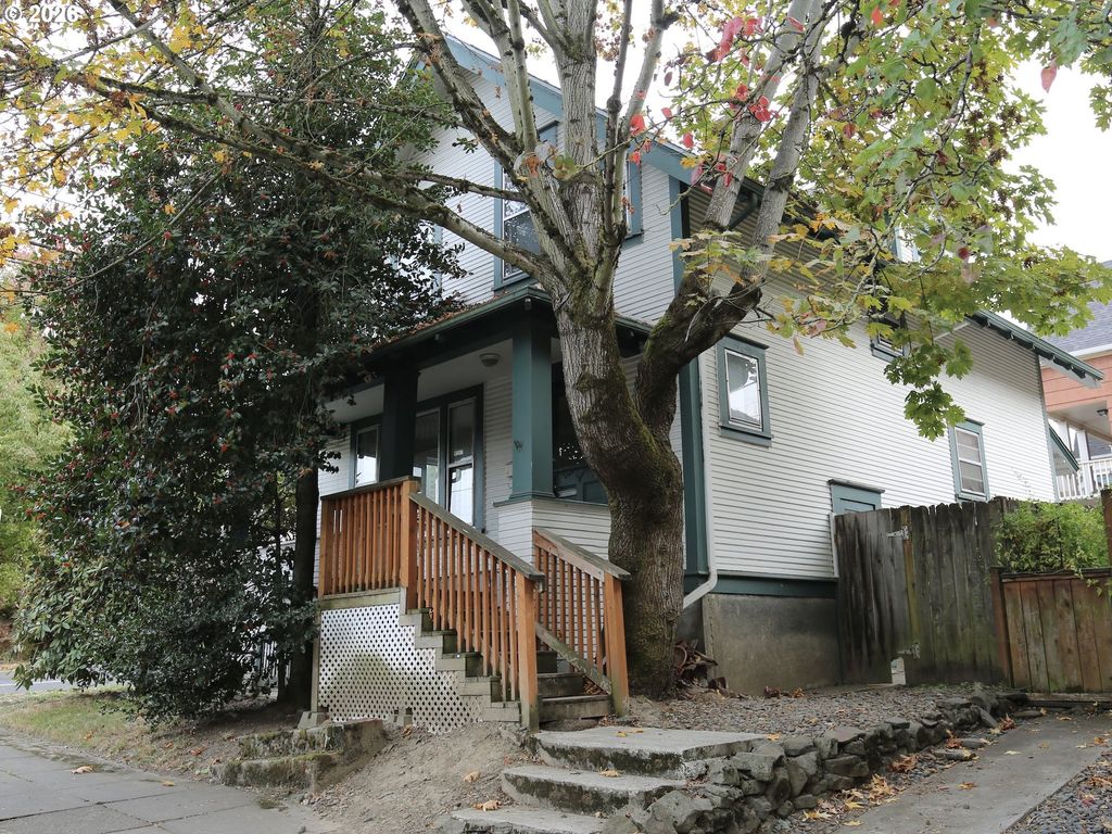 1936 Se OAK St, Portland, OR 97214