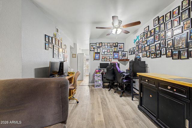 11640 N 51st Avenue 112, Glendale, AZ 85304