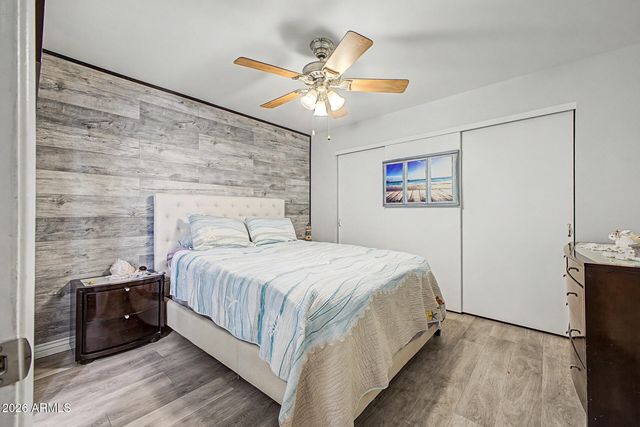 11640 N 51st Avenue 112, Glendale, AZ 85304