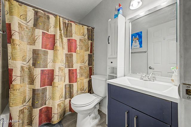 11640 N 51st Avenue 112, Glendale, AZ 85304