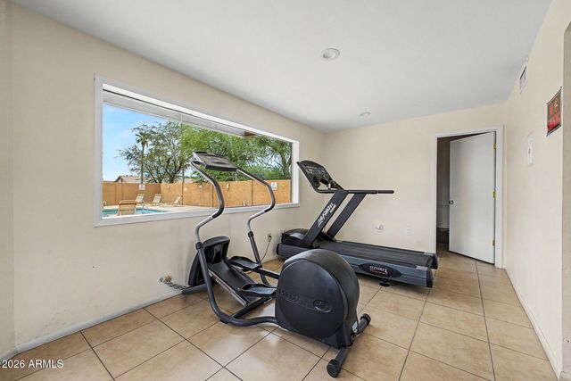 11640 N 51st Avenue 112, Glendale, AZ 85304
