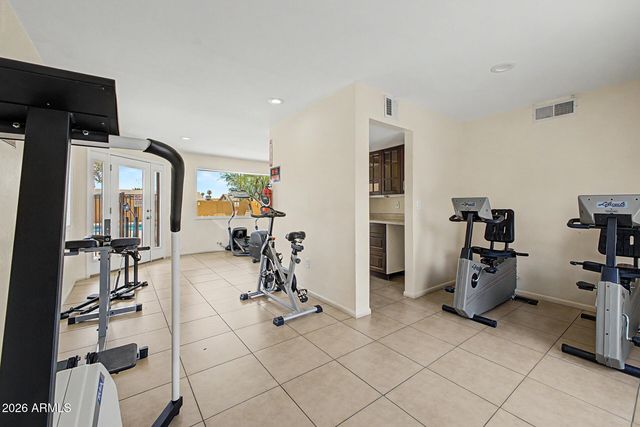 11640 N 51st Avenue 112, Glendale, AZ 85304