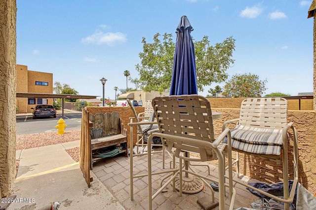 11640 N 51st Avenue 112, Glendale, AZ 85304