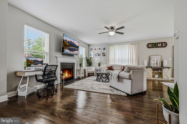 210 E HIGHLAND AVE, Wilmington, DE 19804