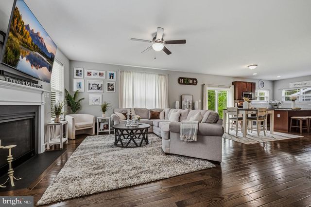 210 E HIGHLAND AVE, Wilmington, DE 19804