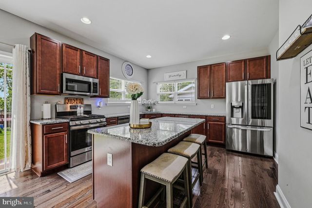 210 E HIGHLAND AVE, Wilmington, DE 19804