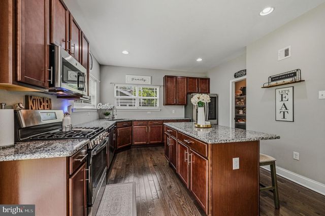 210 E HIGHLAND AVE, Wilmington, DE 19804