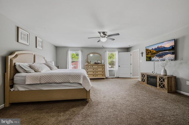210 E HIGHLAND AVE, Wilmington, DE 19804