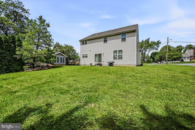 210 E HIGHLAND AVE, Wilmington, DE 19804