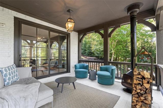 6305 River Chase Circle, Atlanta, GA 30328