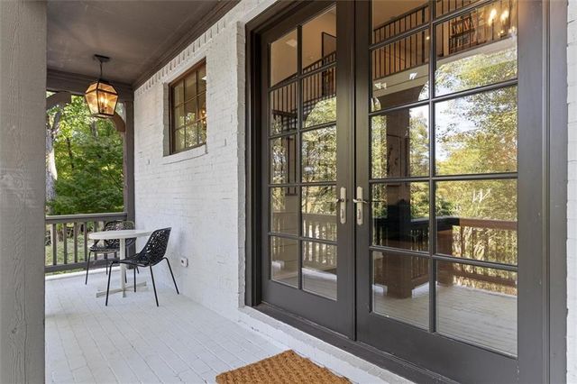 6305 River Chase Circle, Atlanta, GA 30328