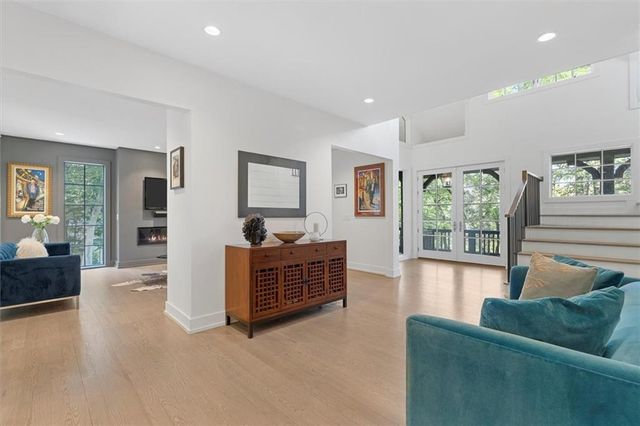 6305 River Chase Circle, Atlanta, GA 30328