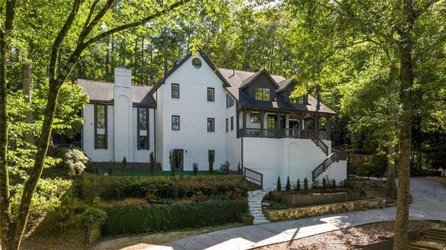 6305 River Chase Circle, Atlanta, GA 30328