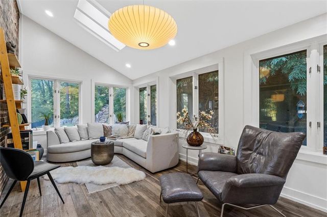 6305 River Chase Circle, Atlanta, GA 30328