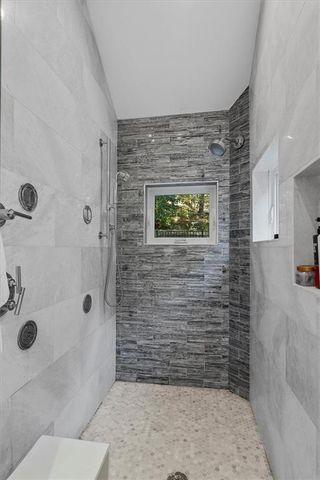 6305 River Chase Circle, Atlanta, GA 30328