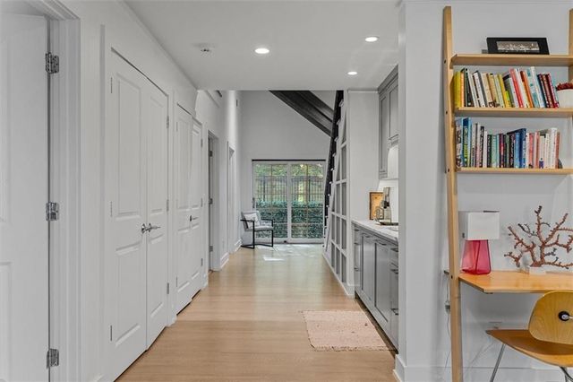 6305 River Chase Circle, Atlanta, GA 30328