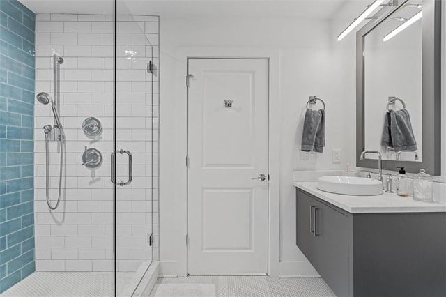 6305 River Chase Circle, Atlanta, GA 30328