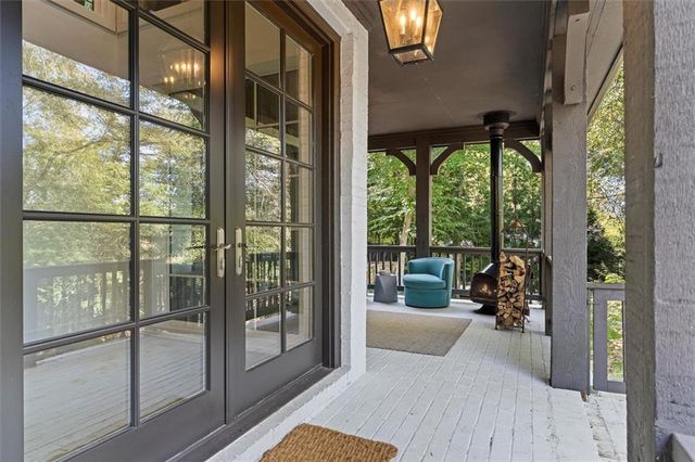 6305 River Chase Circle, Atlanta, GA 30328