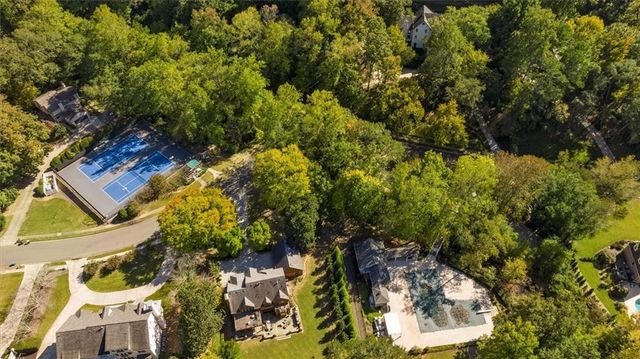 6305 River Chase Circle, Atlanta, GA 30328