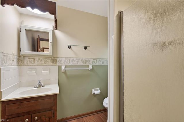 600 Ravenstone DR, Chesapeake, VA 23322