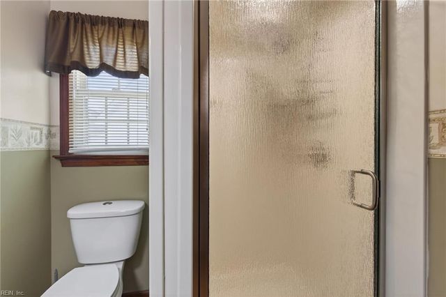 600 Ravenstone DR, Chesapeake, VA 23322