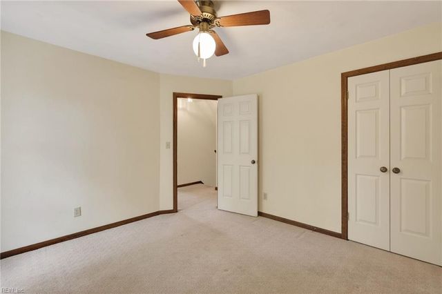 600 Ravenstone DR, Chesapeake, VA 23322