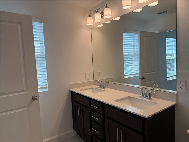 7614 DEER VALLEY CIRCLE, Tampa, FL 33635