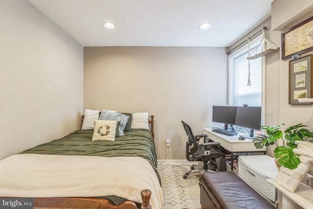 1522 Mount Vernon St Apt 3, Philadelphia, PA 19130