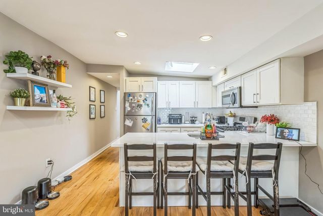 1522 Mount Vernon St Apt 3, Philadelphia, PA 19130