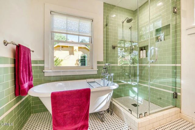 1881 Paloma Street, Pasadena, CA 91104