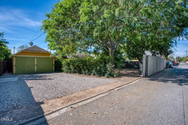 1881 Paloma Street, Pasadena, CA 91104