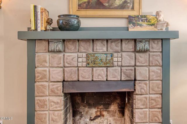 1881 Paloma Street, Pasadena, CA 91104