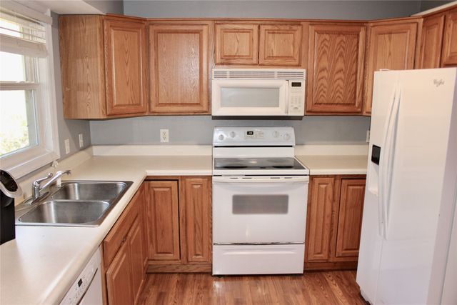 1323 Wisconsin Circle, Ames, IA 50014