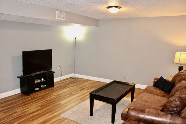 1323 Wisconsin Circle, Ames, IA 50014