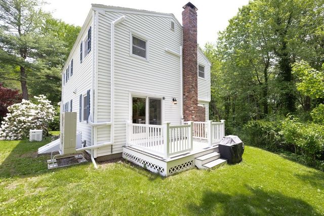 21 Vanderbelt Rd, Acton, MA 01720